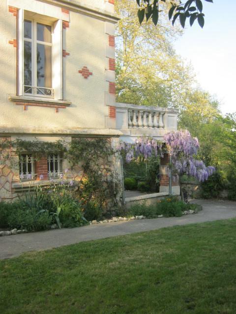 Petit Chateau Le Piot Bed and Breakfast Fleurance Exteriör bild