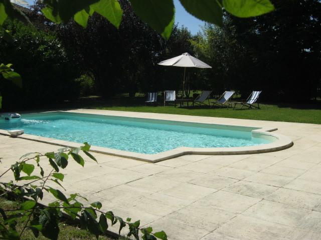 Petit Chateau Le Piot Bed and Breakfast Fleurance Exteriör bild